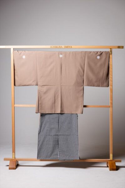 KM-106紋付　モカ